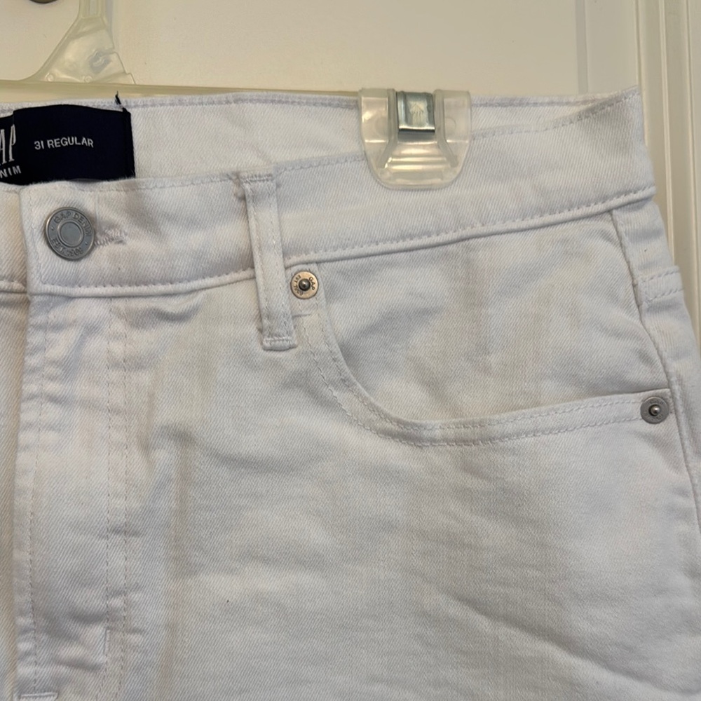 GAP Women's Crisp White Mini Skirt - Picture 3 of 5